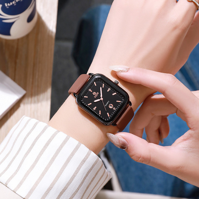 퍼퍼민타 여성 사각 고급 방수 브랜드 손목시계