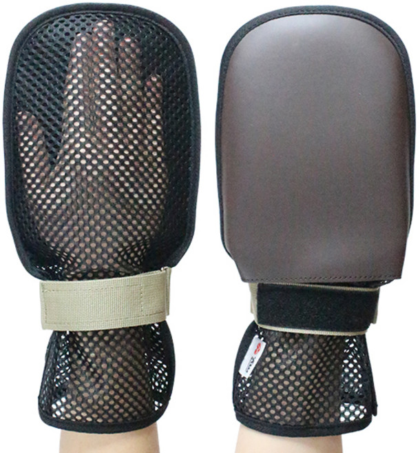 억제장갑 손바닥에 딱딱한 판넬이 있는 억제대 메쉬원장으로 통풍좋아요 치매장갑, 1개