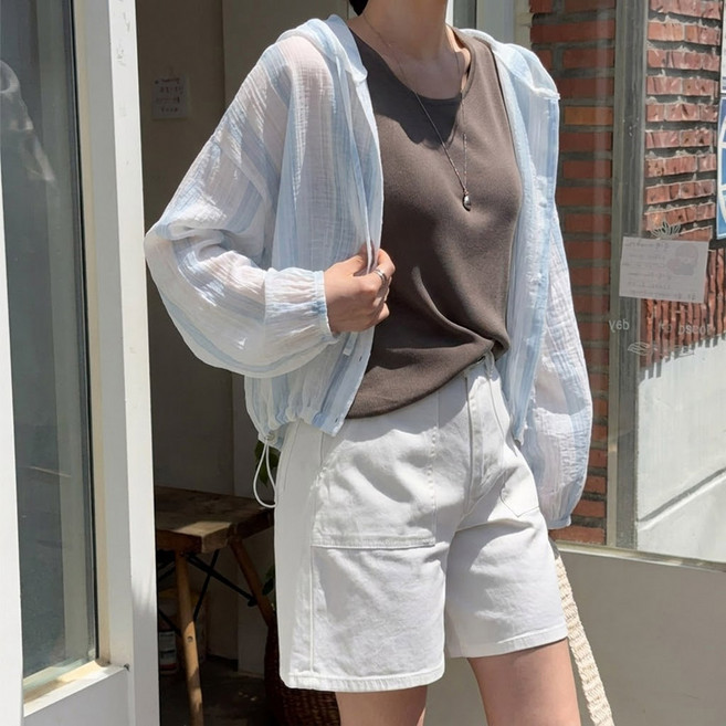 데일리앤 헤이즐 여름 시스루셔츠 살안타 루즈핏 스트라이프 여성 긴팔 스트링 후드 남방 휴양지 커버업