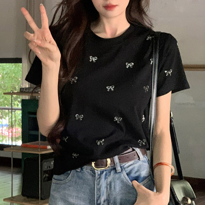 cammello 쁘띠 리본 패턴 라인스톤 반팔 티셔츠 반짝이 세미 크롭티