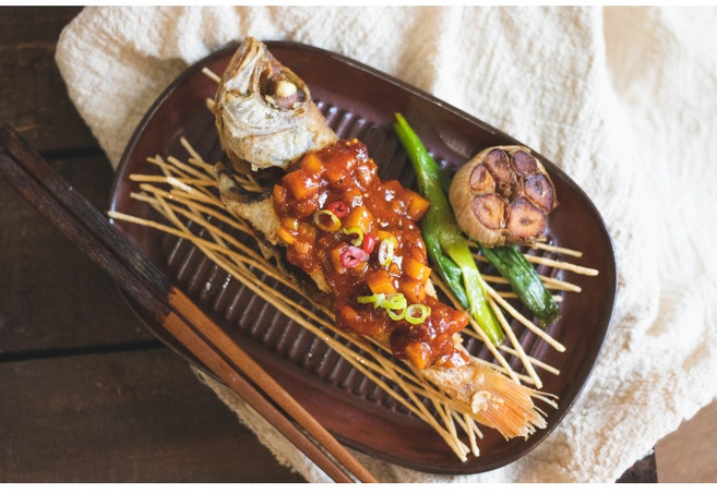 아이엔씨푸드 국내산 눈볼대 금태 아까무스 2마리 250g 이상, 1개