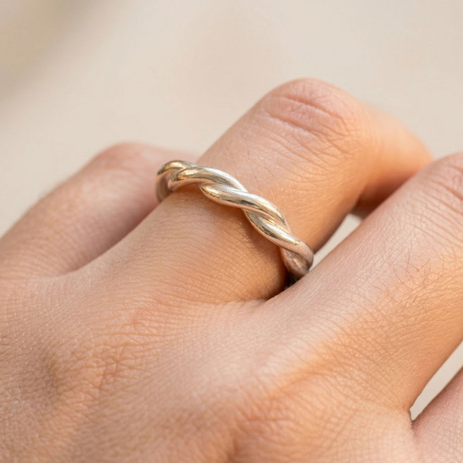 온리유 99.9 순은 클래식 데일리 꼬임 반지 남녀공용