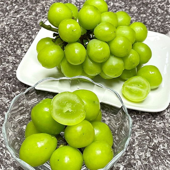 그린가든 [특품] 고당도 샤인머스켓, 1개, 2kg(4~5수)