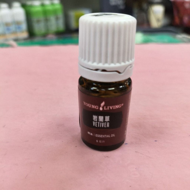 Young Living 悠樂芳 岩蘭草精油, 1個, 5ml