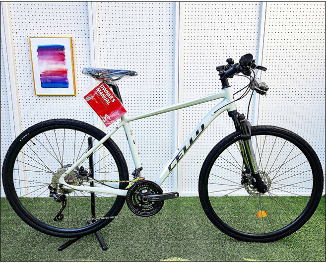 [삼천리자전거 플러스샵] 첼로 디오 D5 / 2024년 시마노 30단 하이브리드 자전거 - 100%완조립 배송 / 사은품 증정 / 헬멧 증정, 라이트 그레이(무광) - M사이즈, 1개