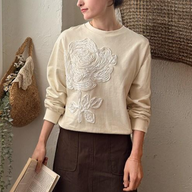 [메리브] 빅플라워자수맨투맨 여성맨투맨 여성티셔츠 여성긴팔 쮸리맨투맨 2color