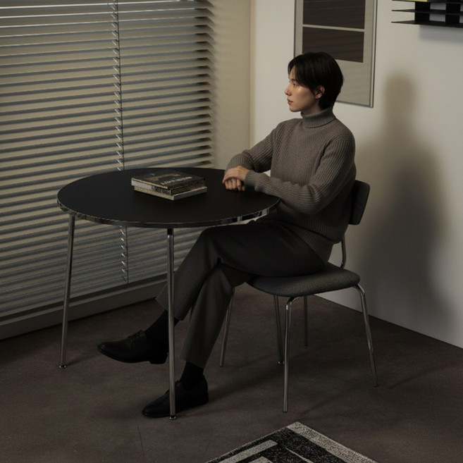 16피스 오브 원형 식탁 테이블 800 1000 카페 테이블, 4인용, 블랙