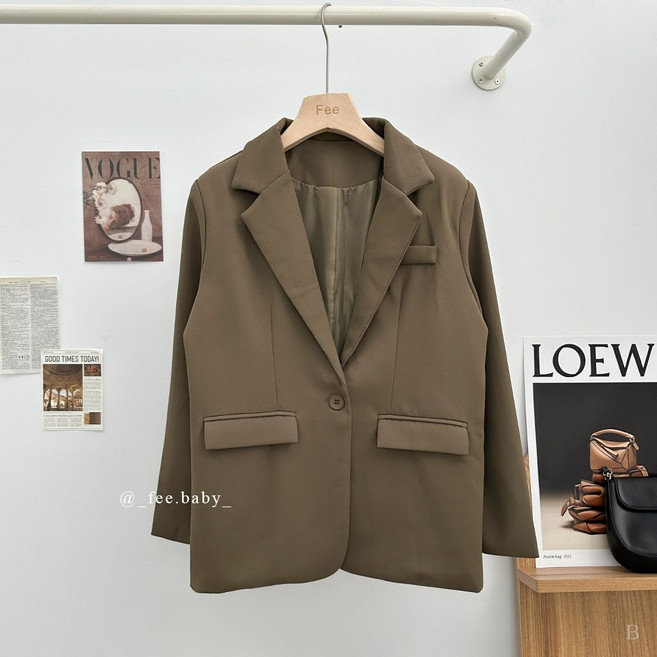 單釦雙口袋西裝外套 含墊肩 簡約翻領長袖外套 長版外套 排釦外套 休閒外套 秋冬女裝