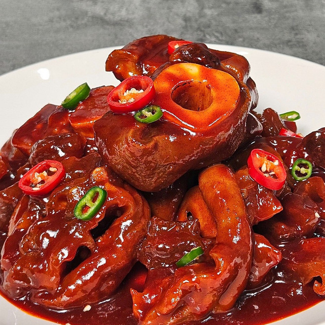 성진한우 한우우족찜 밀키트 캠핑요리추천 간단캠핑요리 매운우족찜 700g, 1개, 한우우족찜 700g