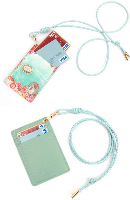 민트색 목걸이 줄 있는 여자카드지갑 사원증 회사신분증