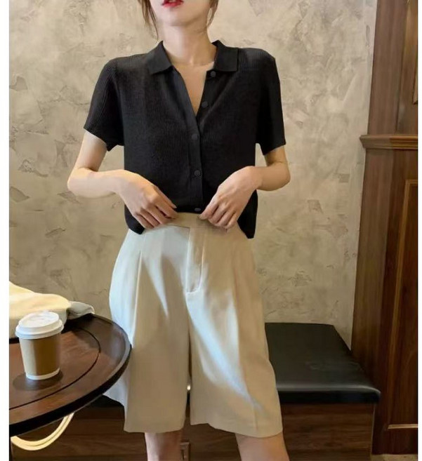 영메이 YM23462 여성 보들 포근한 카라넥 니트 반팔티 베이직 단추포인트 반팔가디건