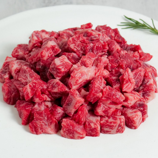 우마왕 한우 국거리 1++ no9 최상급 소고기 국거리용 세절, 300g, 2개, 1++No9고급 국거리