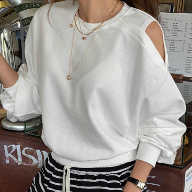 난닝구 포민버 어깨트임크롭맨투맨