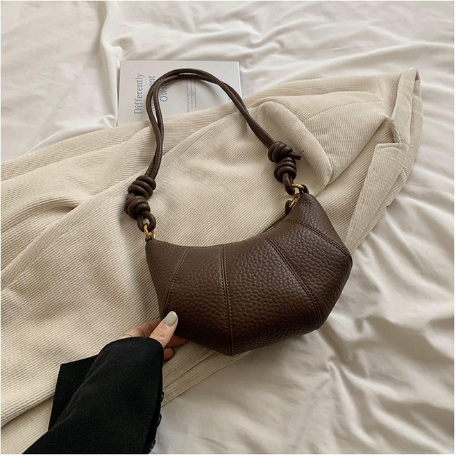 韓係時尚復古可頌牛角包百搭單肩斜挎包水餃包真皮, 咖色
