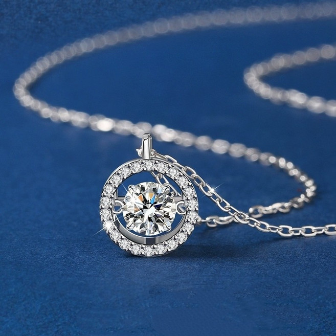 섬세하게 흔들리는 센터 스톤 우아한 서클 디자인의 모이사나이트 목걸이 1캐럿 S925 실버 14K/18K 골드 도금 GRA 인증