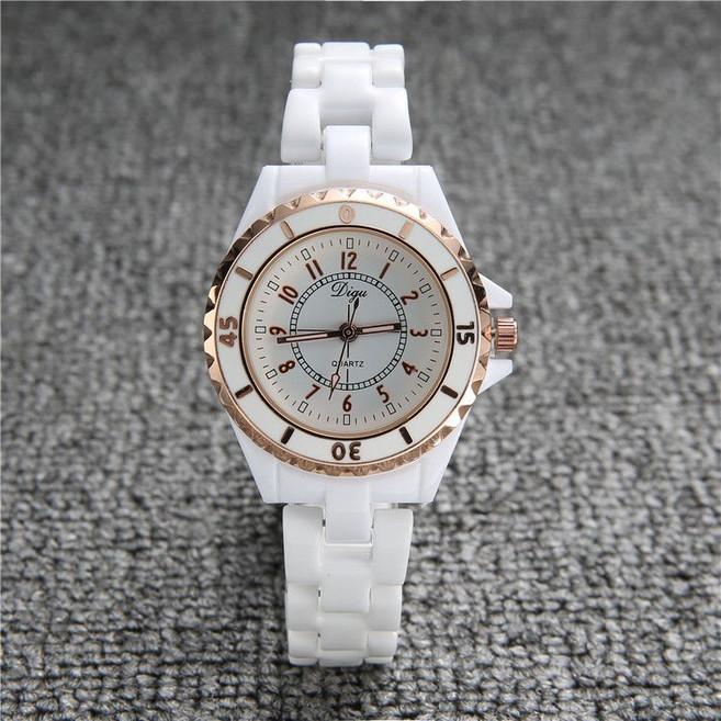 화이트세라믹 캐주얼여성시계