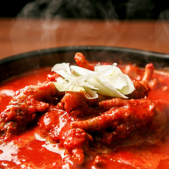 파인밀 국내산 직화 통뼈 국물 불닭발 매운 닭발, 1개, 400g