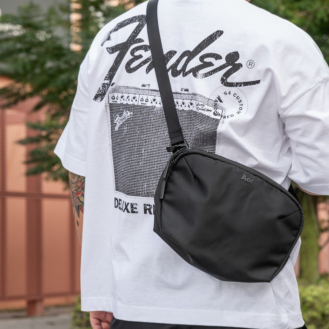 Aer Pro Sling 斜背包 - 便攜通勤、旅行、時尚穿搭 輕量耐磨防潑水, 黑色
