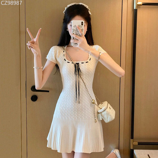 連衣裙 短袖 夏季 時尚 短裙 氣質 減齡 收腰 修身 顯瘦 方領裙子, 杏色,S