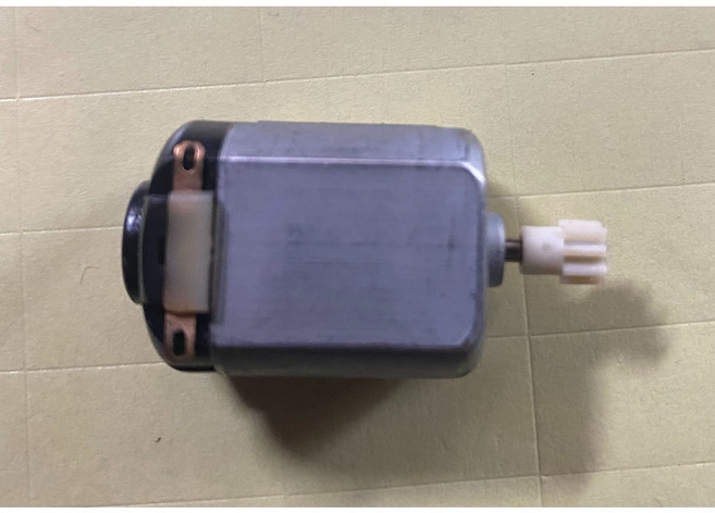 【AI電子】單軸小電機微型馬達 小製作玩具DIY 1.5-4.5V 迷你馬達, 1個, 130馬達+齒輪