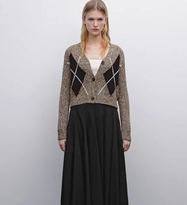 23H2275 자라여자니트가디건 아가일 브이넥 숏가디건 zara봄신상 5751670