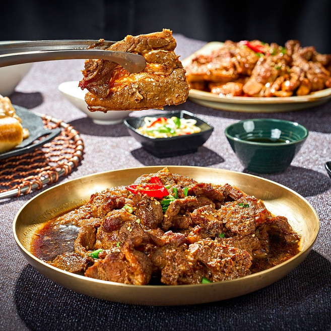 한식온도 직화초벌 단짠 돼지갈비 1kg 양념 갈비살 직화구이, 2개