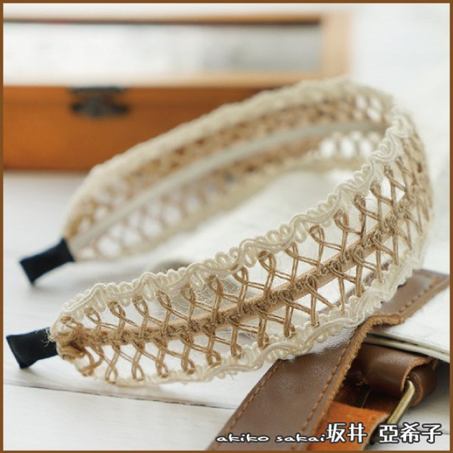 坂井亞希子 文藝風棉麻鏤空蕾絲造型髮箍