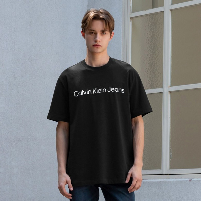 캘빈클라인 진 남성 레귤러핏 인스티튜셔널 로고 반팔 티셔츠 4RAB810 387915