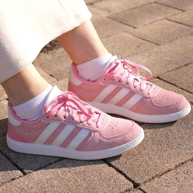 정품 아디다스 여성 스니커즈 봄 햇살과 가장 잘 어울리는 4컬러 단화