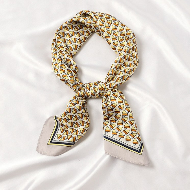 곰돌이샵 프리즘 스카프