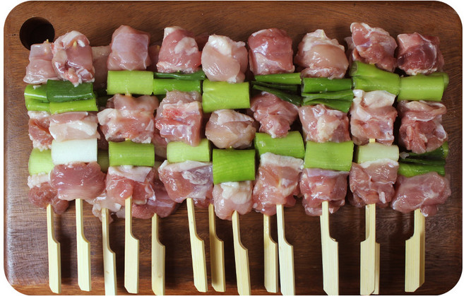 파닭꼬치 16꼬치 닭다리살 대용량 업소용 도매 캠핑 음식 수제꼬치 간식 안주, 1개, 640g