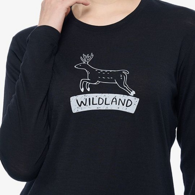Wildland 荒野女100%美麗諾150印花長袖衣，親膚透氣，戶外休閒首選，展現獨特風格