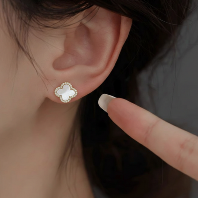 엘루멘 고급스러운 네잎클로버 귀걸이 세트