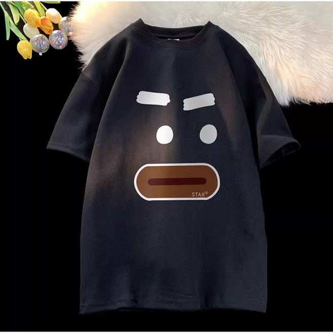 힙한 느낌의 귀여운 표정 프린트 기본 반팔 티셔츠