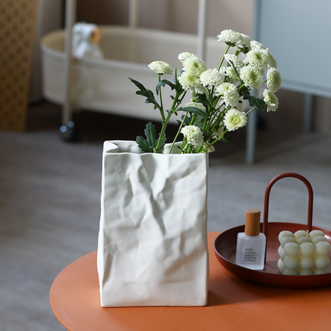북유럽 감성 주름지 느낌 크링클 페이퍼 세라믹 화병, 화이트