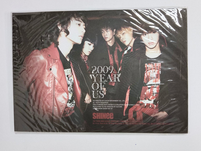 SHINee《2009 YEAR OF US》CD+歌詞本, 如圖所示