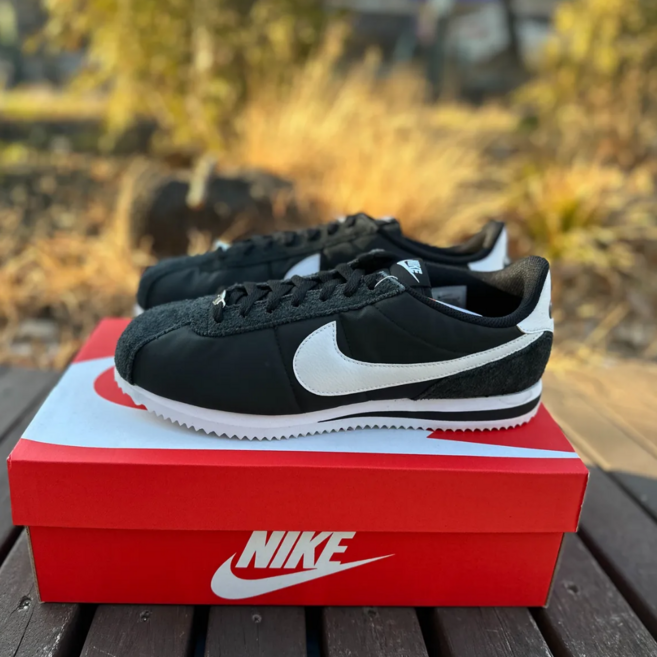 나이키 코르테즈 TXT 남성 스니커즈 헬스화 착화감좋은 커플 신발 운동화 모나크 모슬린