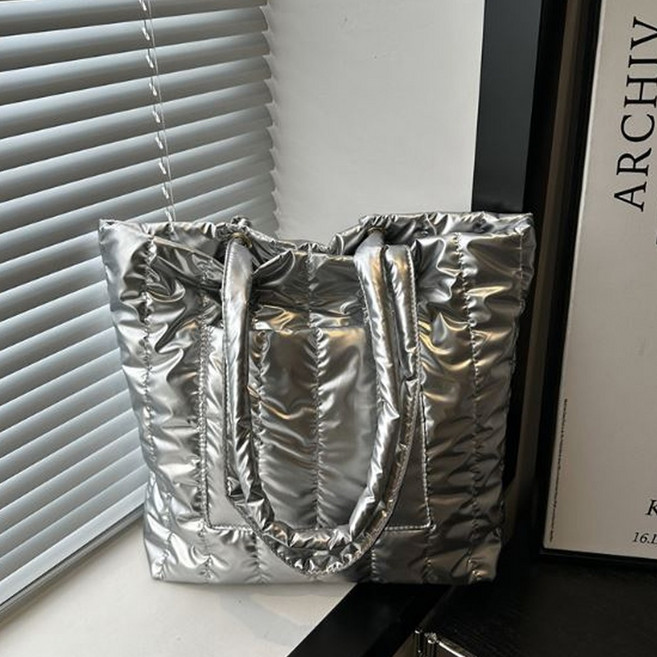 가나다라 스트랩포인트 여성 퀄팅백 패딩토트백