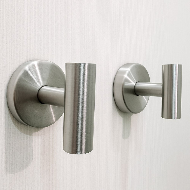 마켓톡톡 무타공 진공회전흡착 스텐 욕실걸이, 2개, 일자 스텐걸이 실버