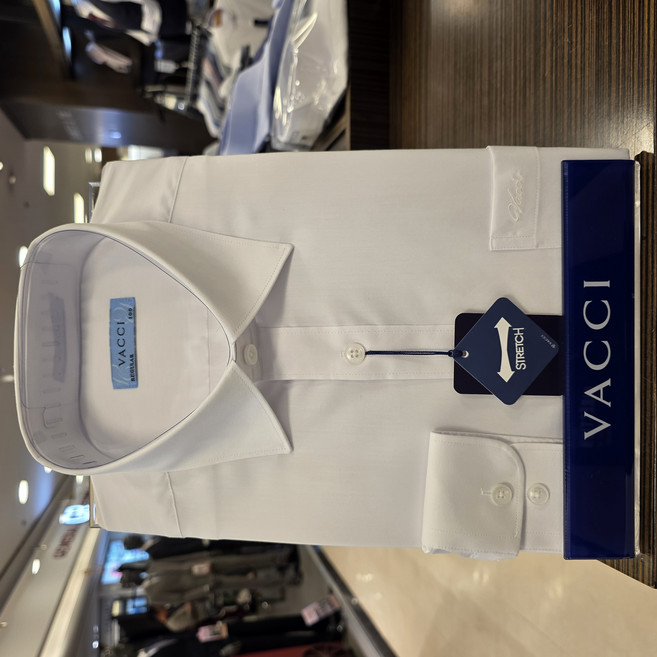 바찌 부평점 구김 적고 신축성 좋은 배색 없는 면혼방 소재의 스판 화이트 일반핏 긴소매 셔츠 빅사이즈 120 까지