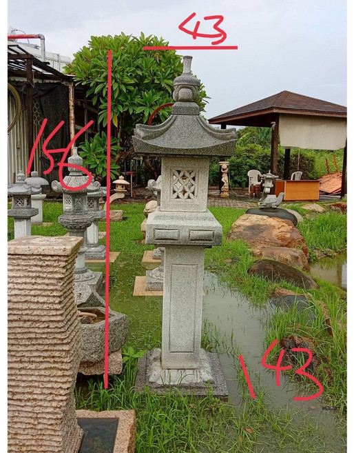 石雕燈飾，庭園造景裝飾, 長43cm 寬43cm 高156cm