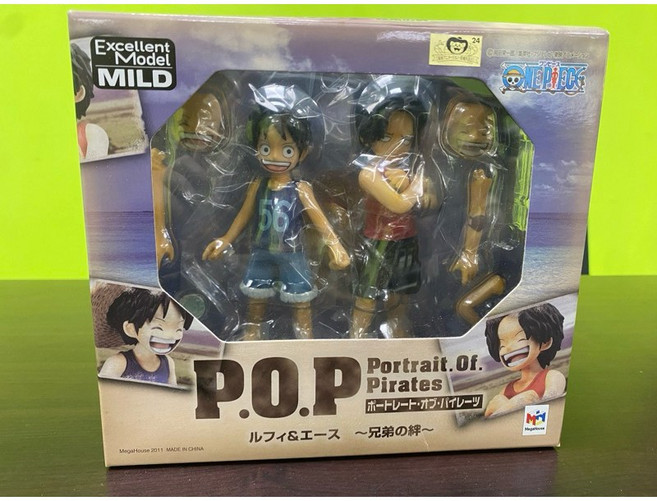 新手玩具村 POP 小時候雙兄弟 魯夫 艾斯 海賊王 航海王 公仔 盒損未拆封 日版現貨, 1個