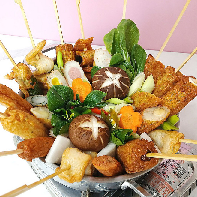 [산아푸드] 수제 스페셜 어묵탕 키트 (오리지널 12입+육수소스 10팩+명품 어묵바 4종) 아이간식 술안주 캠핑음식, 1개