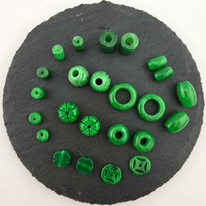 비즈톡 [J2-601-A]천연옥펜던트 비취옥 12종 모음 1개