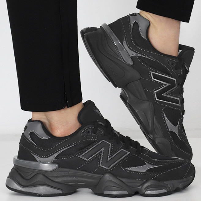 뉴발란스 9060 키높이 운동화 모노 올블랙