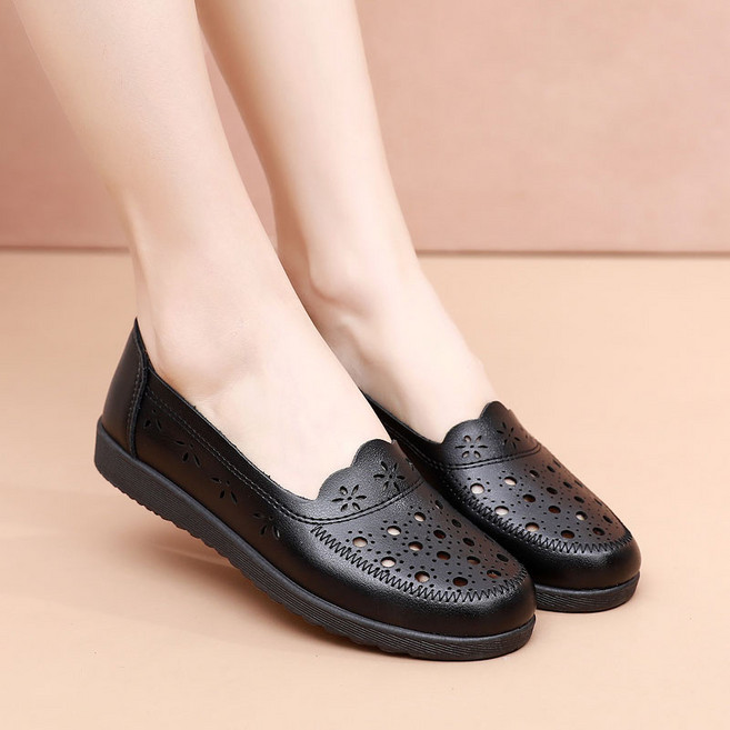 여성 여름 단화 펀칭 로퍼 플랫슈 즈미끄럼 방지 여성 엄마 신발 할머니 신발 가벼운구두 슬립온 샌들