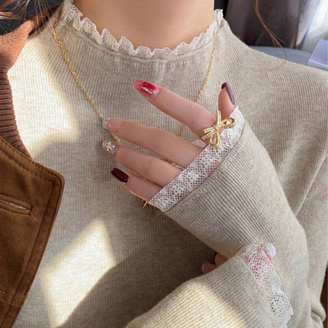 핏몬 여성 반폴라 레이스 일체형 세미 슬림핏 니트