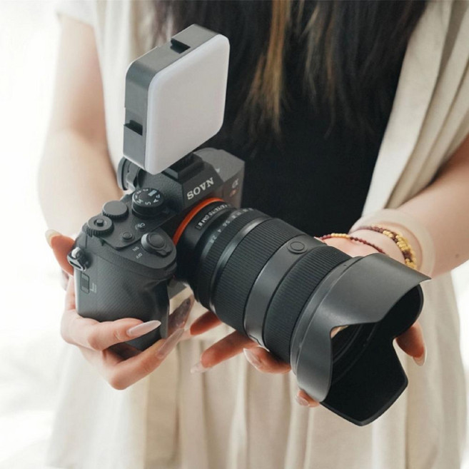 DSLR 카메라 모형 장식 촬영 소품 매장 진열 전시소품 인테리어, A7M4 블랙 렌즈 + 사진 조명