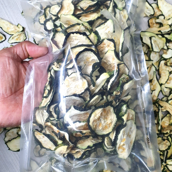 국산 정월대보름 나물 건조 마른 늙은 호박고지 호박 말랭이 꼬지 고지 말린것 말린 건 호박 박고지 박꼬지 나물, 200g(4개)