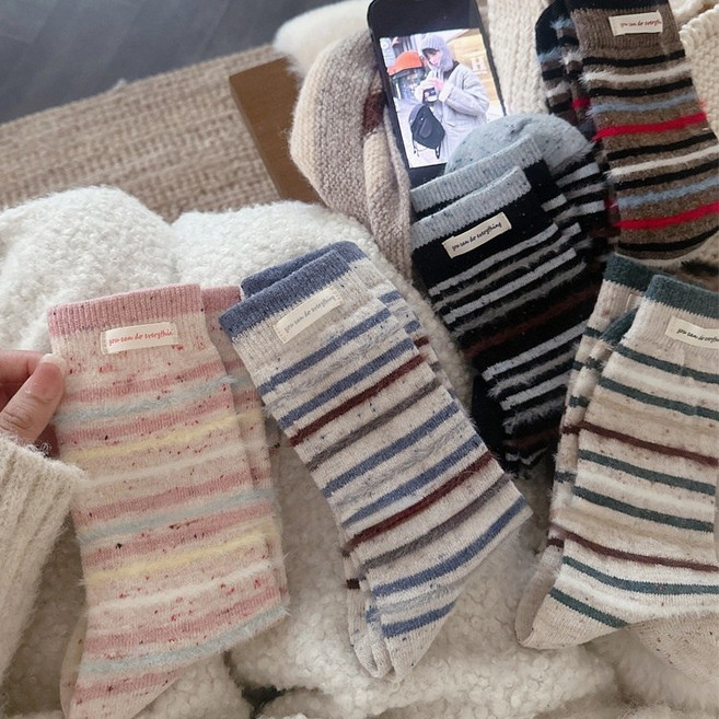 Banjiwu 여성 울 스트라이프 겨울 양말 장목 양말 중목 양말 순면 양말 수면 양말 운동 양말 도톰한 양말 무압박 보온 퍼 양말 방한 용품 5족 세트